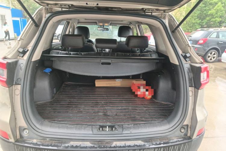 Used CHANGAN CS75 2014 1.8T Automatic Elite Model China IV Standard Trunk