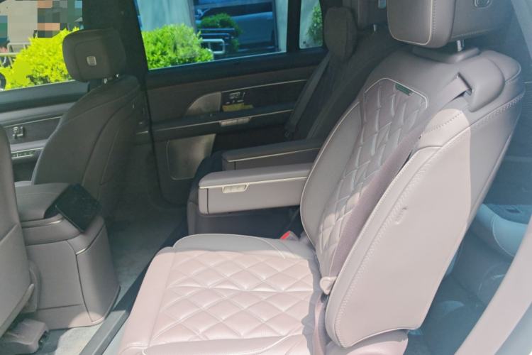 Used Nio ES8 2026 Model 6-seat Executive Signature Edition Left Rear Seat