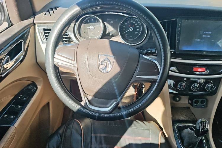 Used Baojun 730 2016 1.5L Manual Standard Version 7 Seats