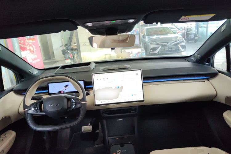 Used Lynk & Co Z20 2025 530 km Range Rear-Wheel Drive Max
