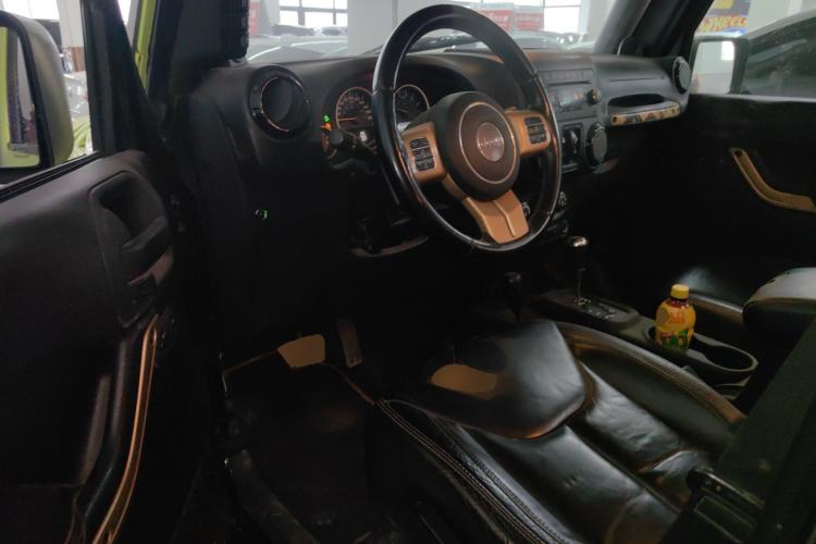 Used Jeep Wrangler 2014 3.6L Longteng Collection Edition Driver Seat