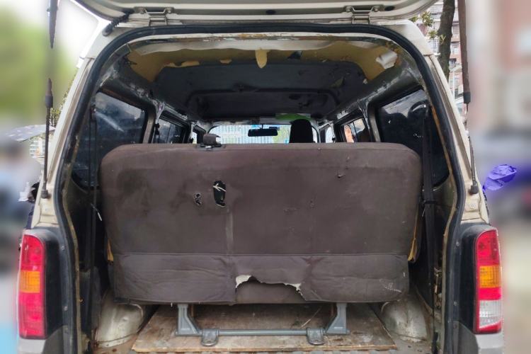 Used Wuling Zhiguang 2013 1.0L Practical Version Trunk