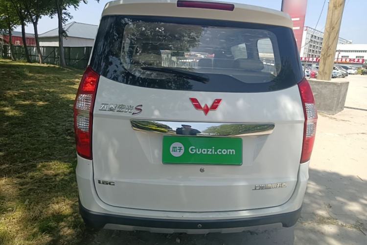 Used Wuling Hongguang 2014 1.5L S Comfort Model Rear