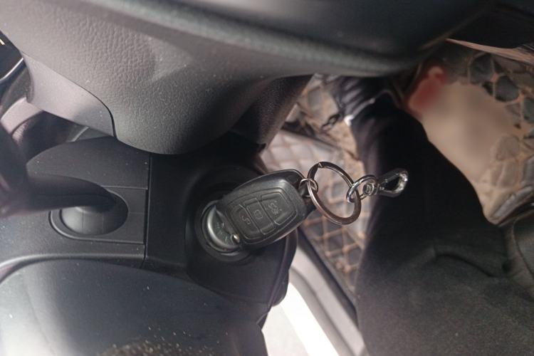 Used Ford Focus 2017 Sedan 1.6L Manual Fashion Edition Smart Drive Version
