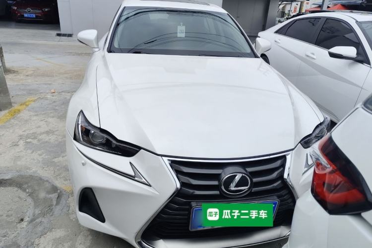 Used Lexus IS 2017 300 FENGSHANG Edition
