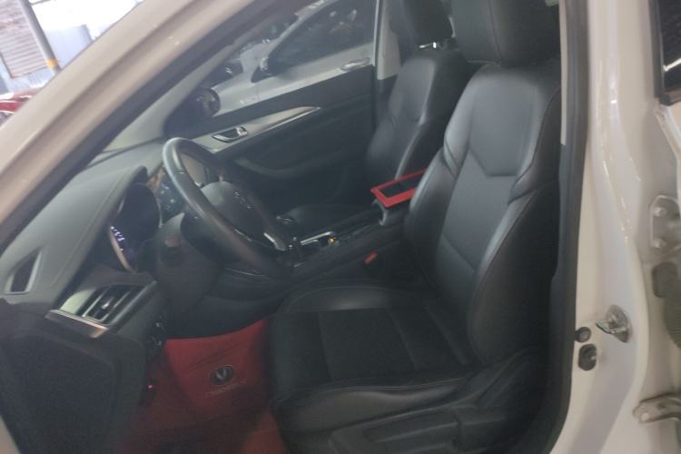 Used CHANGAN Eado 2019 High-Energy Edition 1.6L GDI Manual Pioneer Model China VI Standard
