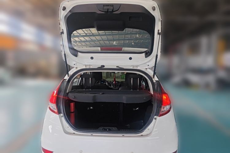 Used Ford Fiesta 2013 Hatchback 1.5L Automatic Fashion Edition
