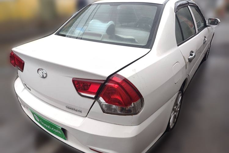 Used Soueast V3 Lingyue 2015 1.5L Manual Happiness Edition Rear Right 45 Deg