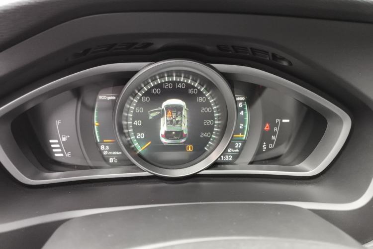 Used Volvo V40 2019 T3 Smart Luxury Edition