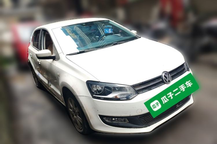 Used Volkswagen Polo 2013 1.4L Manual Comfort Edition Front Right 45 Deg