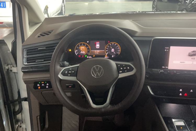 Used Volkswagen Viloran 2022 330TSI Business Edition