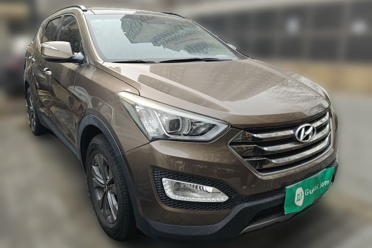 Used Hyundai Santa Fe 2013 2.4L Automatic Two-Wheel Drive Smart Version