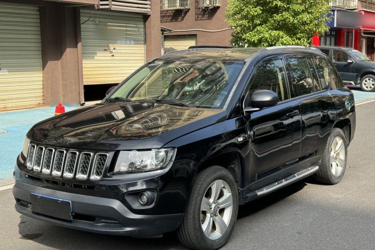 Used Jeep Compass 2015 2.0L two-wheel drive sport version