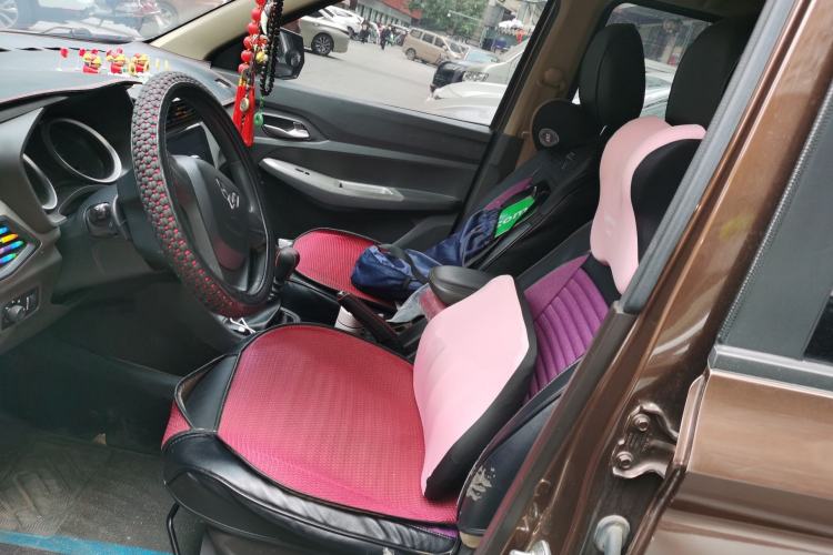 Used Wuling Hongguang 2019 1.5L S Comfort Edition China VI LAR