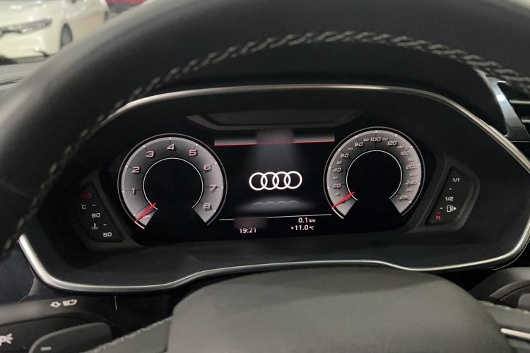 Used Audi Q3 2024 35 TFSI Fashion Dynamic Edition
