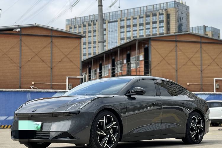 Used Lynk & Co Z10 2025 71 kWh 602 km Range Rear-Wheel Drive Pro