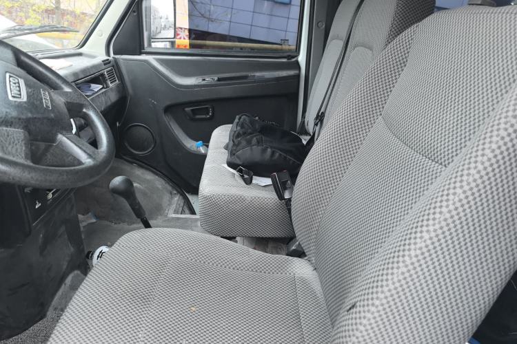 Used Iveco Daily 2022 2.5T A37 M1 Passenger Van 5-9 Seats Long Wheelbase Mid-Roof Design Dual Tires Manual Doors Left Front Seat