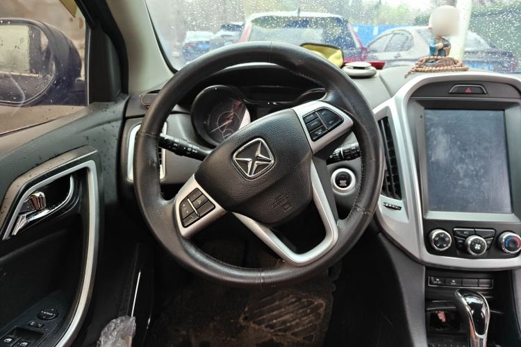 Used JMC Yusheng S350 2013 2.4T Automatic 2WD Diesel Luxury Edition 5 Seats
