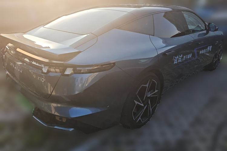 Used Lynk & Co Z10 2025 95 kWh 702 km All-Wheel Drive Intelligent Driving Ultra