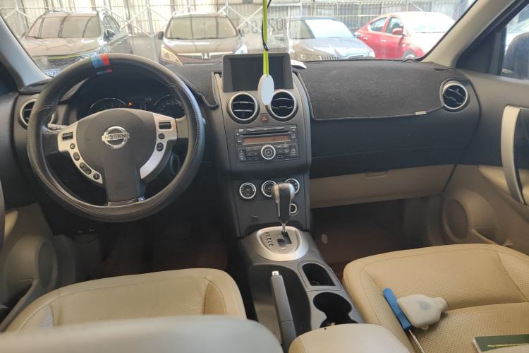 Used Nissan Qashqai 2012 2.0 XV LE CVT 2WD Center Console