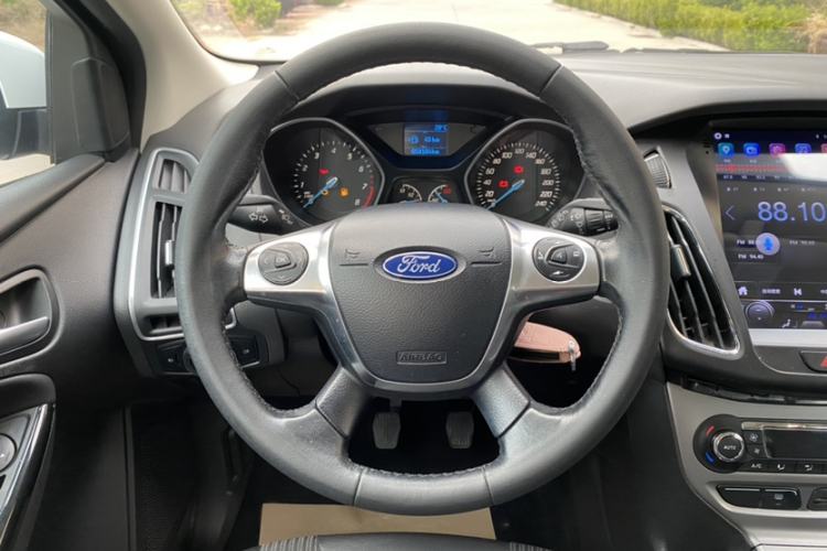 Used Ford Focus 2012 Hatchback 1.6L Manual Fashion Edition Steering Wheel