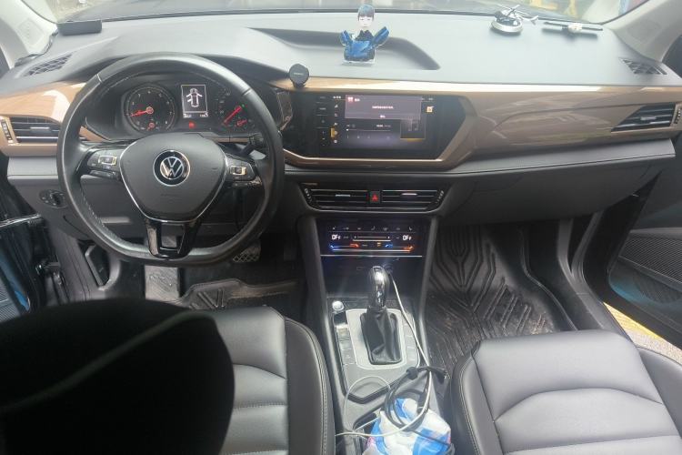 Used Volkswagen Tharu 2021 280TSI Two-Wheel-Drive Luxury Edition
