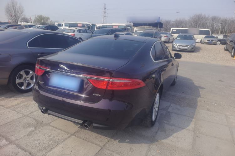 Used Jaguar XF 2016 XF 2.0T Two-Wheel-Drive Luxury Edition

