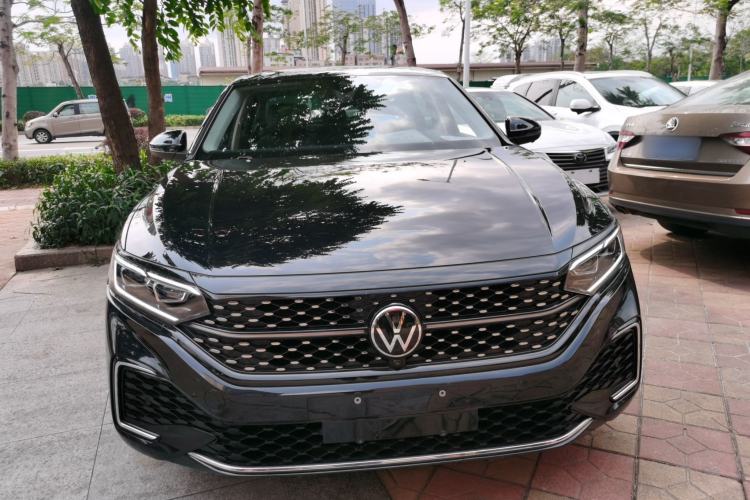 Used Volkswagen Passat 2023 Revised 330TSI Starry Luxury Edition Front