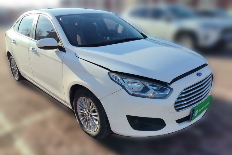 Used Ford Escort 2015 1.5L Automatic Comfort Edition Front Right 45 Deg