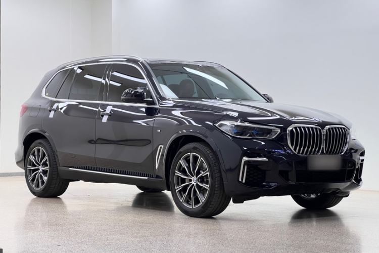 Used BMW X5 2022 Restyled xDrive 30Li Luxury Version M Sport Package
