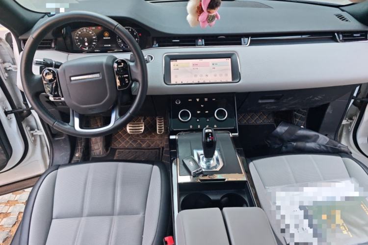 Used Land Rover Range Evoque 2020 249 PS R-DYNAMIC S Black Edition Sport Version Center Console