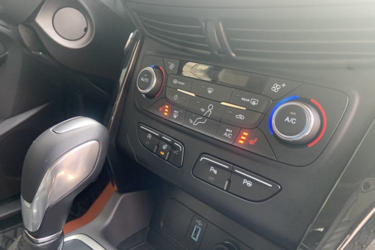 Used Ford Kuga 2018 Facelifted EcoBoost 245 Four-Wheel Drive Prestige Trim
