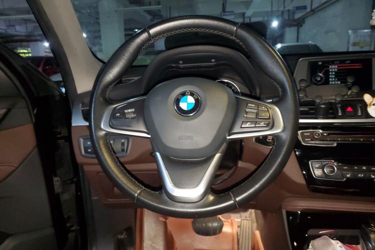 Used BMW X1 2016 sDrive20Li Luxury Model
