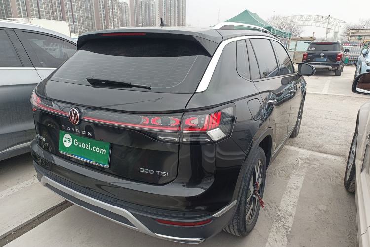 Used Volkswagen Tayron 2024 300TSI Two-Wheel-Drive Luxury Plus Advanced Version
