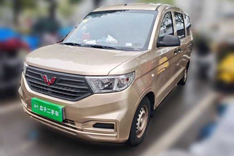 Used Wuling Hongguang V 2019 1.5L Jingqu Version China VI LAR