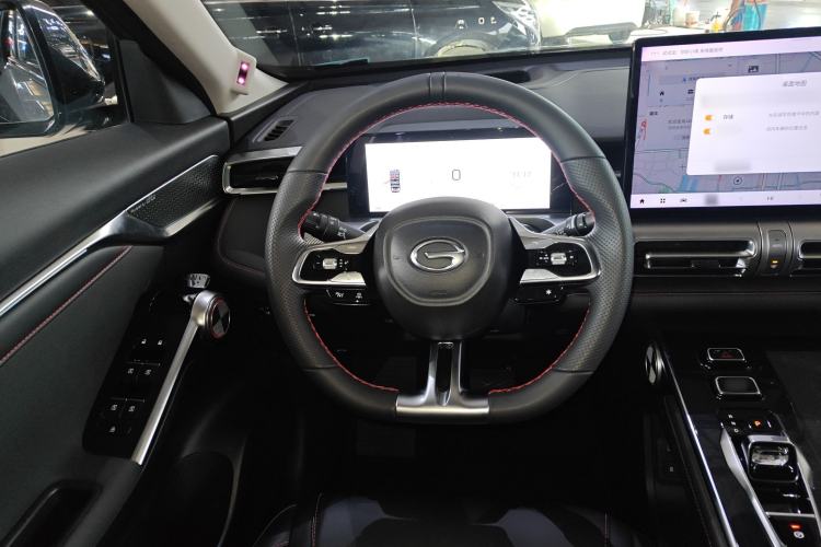 Used GAC Trumpchi EMKOO 2022 2.0T Neutron Star Max Edition
