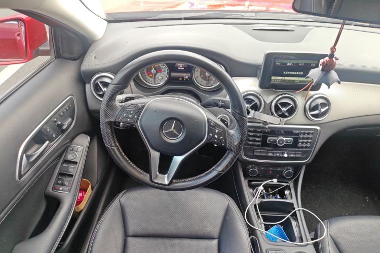 Used Mercedes-Benz GLA 2015 GLA 200 Fashion Model
