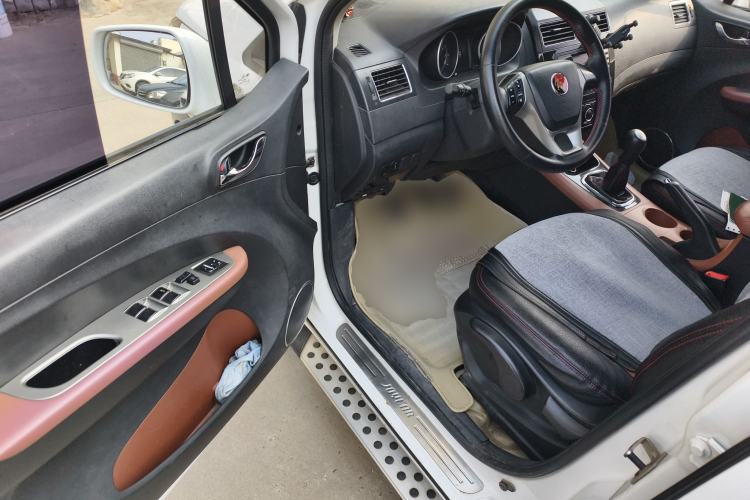 Used FORTHING Joyear X5 2015 1.6L Manual Luxury Model

