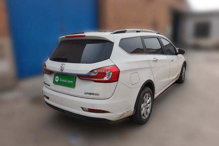 Used Baojun 310W 2017 1.5L Manual Fashion Model China V

