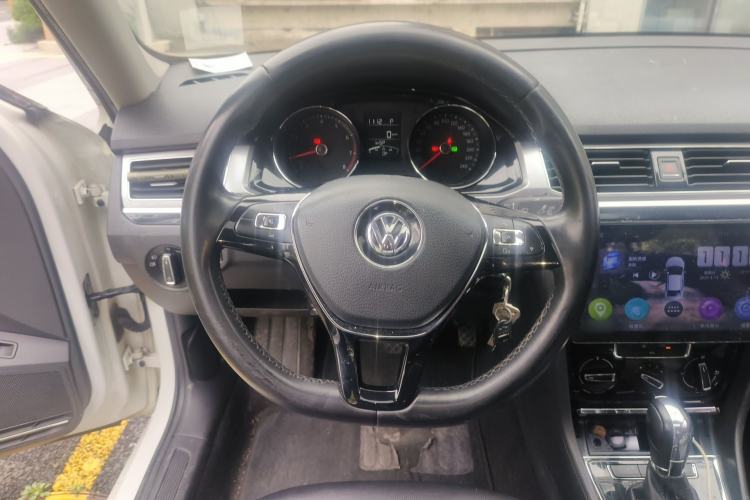 Used Volkswagen Bora 2018 1.5L Automatic Comfort Model Steering Wheel