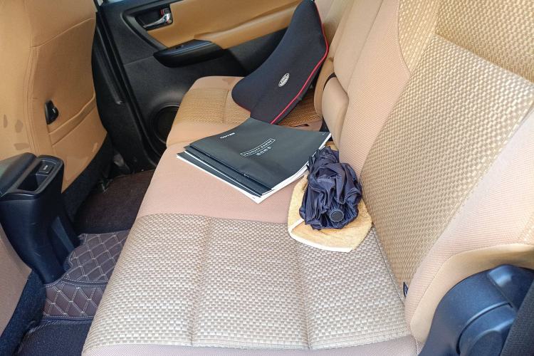 Used Toyota Fortuner 2016 2.7L Middle East Version
