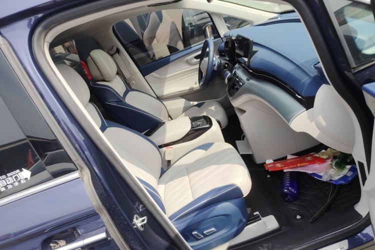 Used Roewe iMAX8 2022 400TGI Celebration Edition
