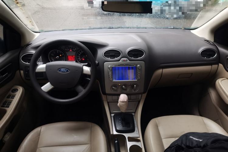 Used Ford Focus 2011 Sedan 1.8L Automatic Fashion Edition
