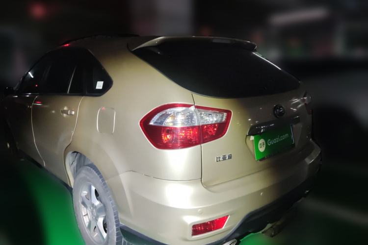 Used BYD S6 2014 2.4L Automatic Prestige 5-Seater