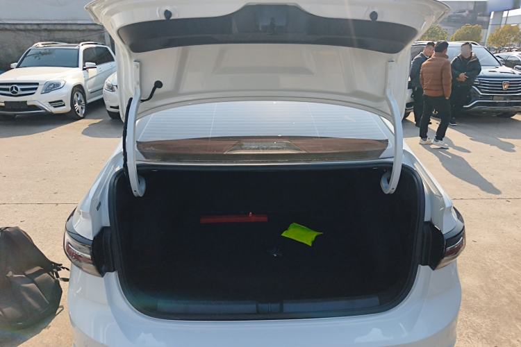 Used Volkswagen Lavida 2023 New Sharp 1.5L Automatic Excellent New Edition