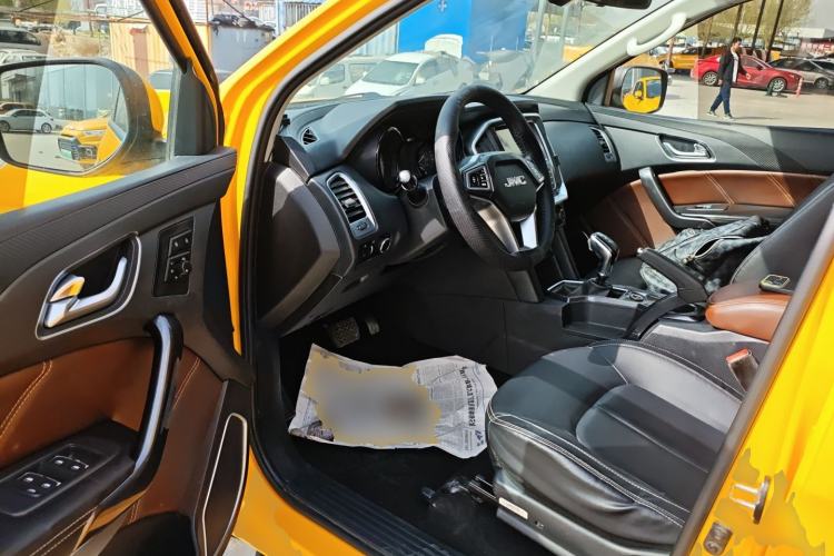 Used JMC Yuhu EV 2022 4x2 LX JX1032PSEF5BEV
