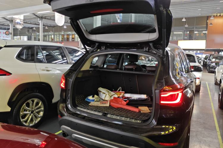 Used BMW X1 New Energy 2019 xDrive25Le Mileage Upgrade Version Trunk