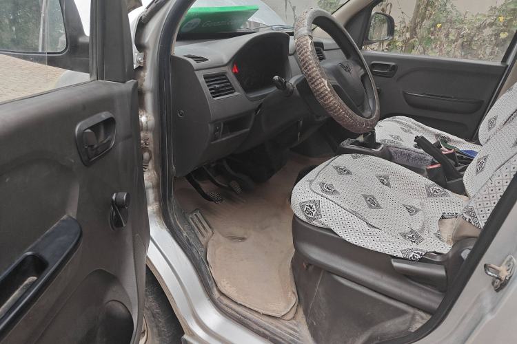 Used Wuling Rongguang 2015 1.2L S Base Model CNG
