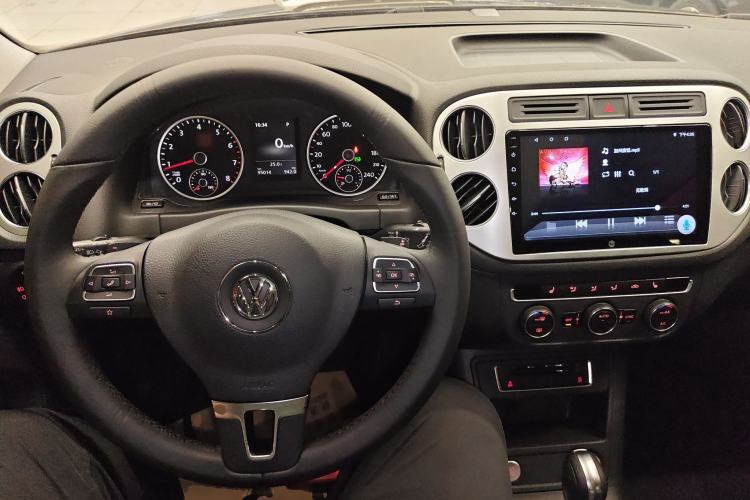 Used Volkswagen Tiguan 2015 1.8TSI Automatic Two-Wheel Drive Luxury Model