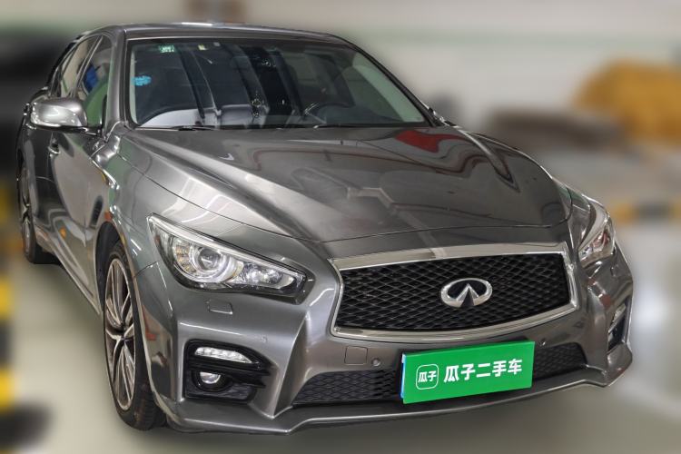 Used Infiniti Q50L 2015 2.0T Sport Edition Front Right 45 Deg